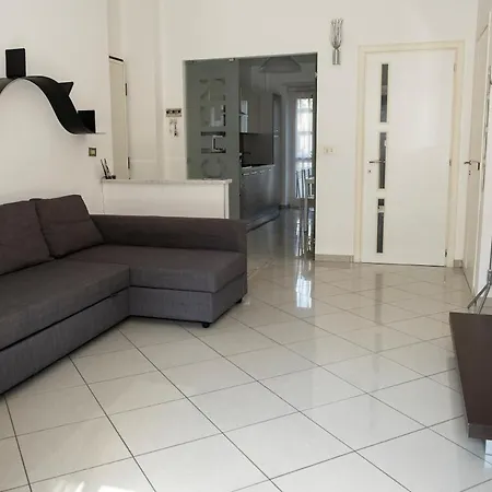Apartman Vibes By E-roi Rent - Piazza Castello E Giardini Reali